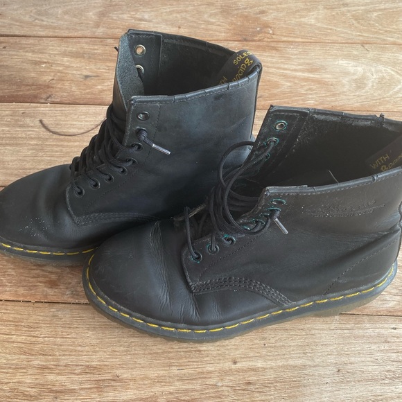 Dr. Martens Boots - Picture 5 of 6
